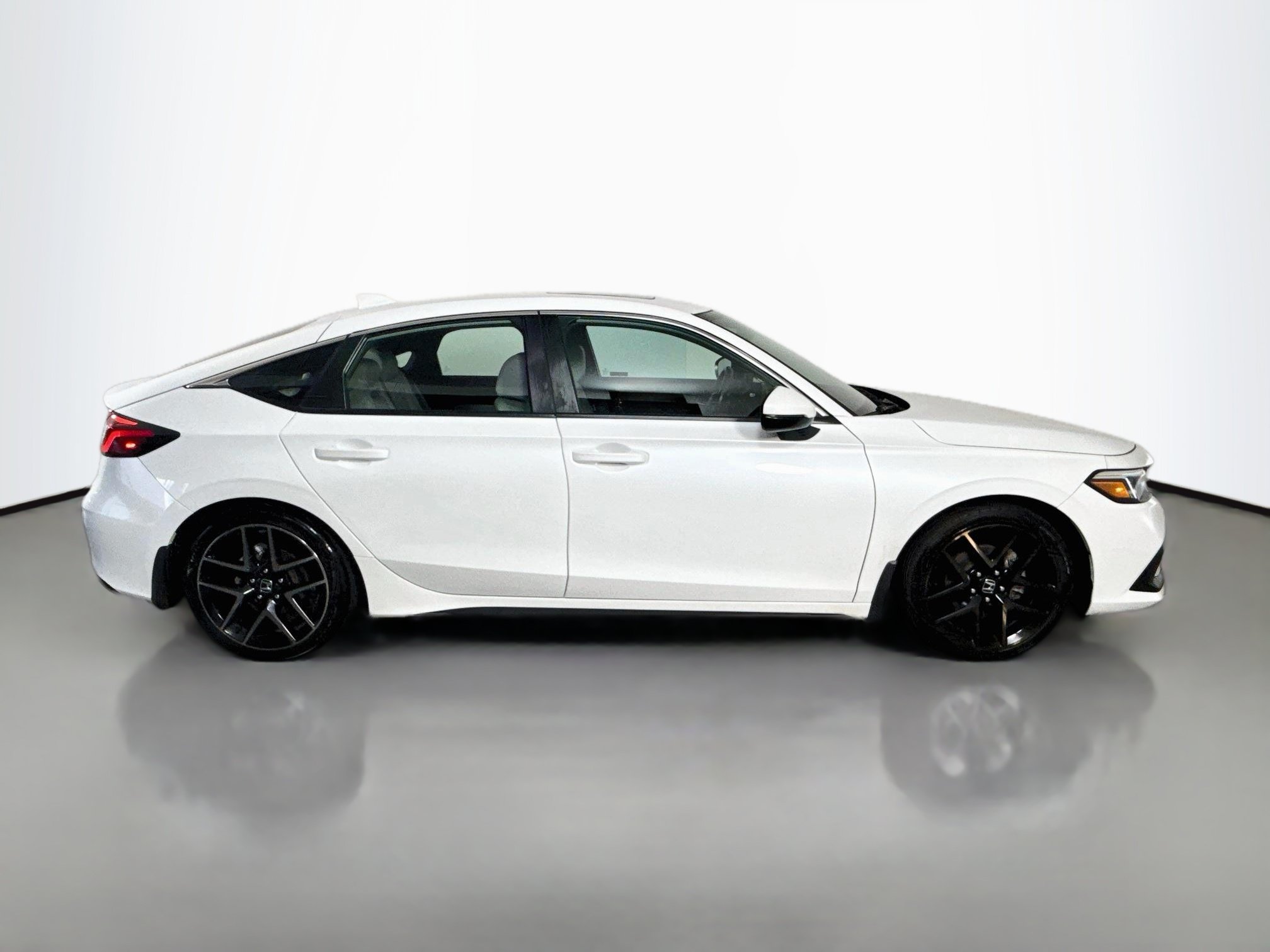 Used 2022 Honda Civic Sport Touring image 11