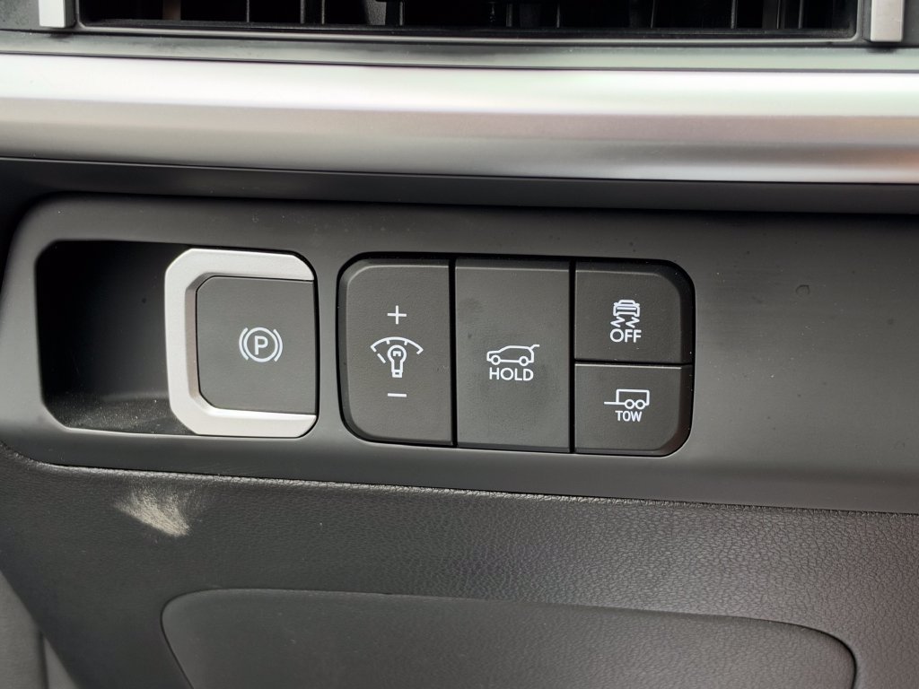 Used 2024 Hyundai Santa Fe XRT AWD/4WD image 32