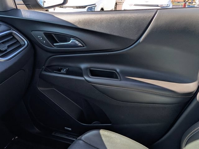 Used 2023 Chevrolet Equinox Premier AWD/4WD image 26