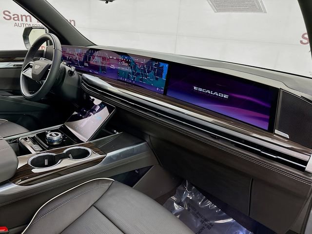 Used 2025 Cadillac Escalade Premium Luxury w/ Touring Package image 32