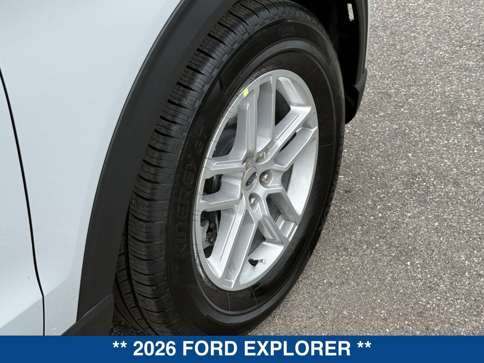 New 2026 Ford Explorer Active w/ Active Comfort Package RWD image 13