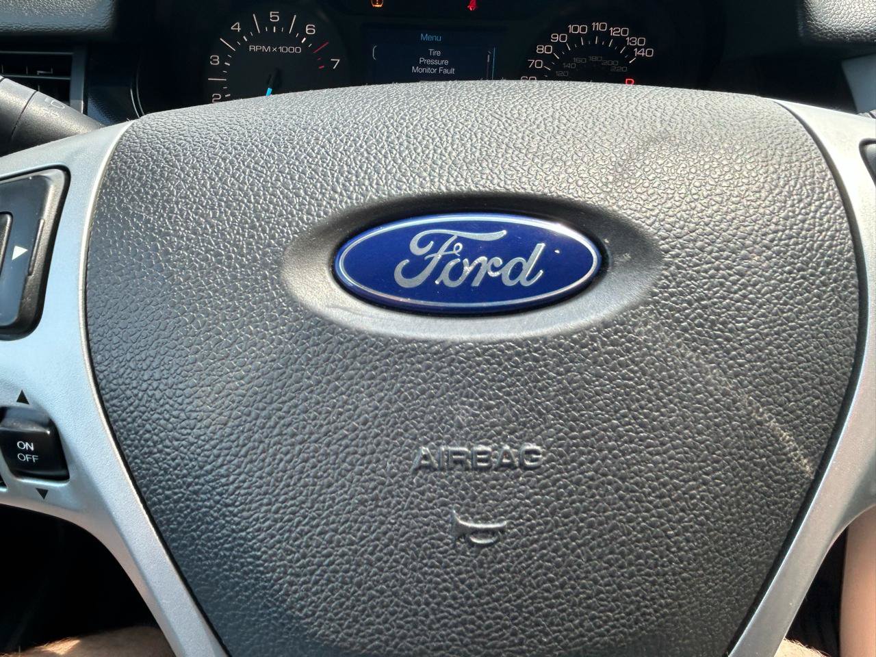 Used 2011 Ford Edge SE FWD image 20