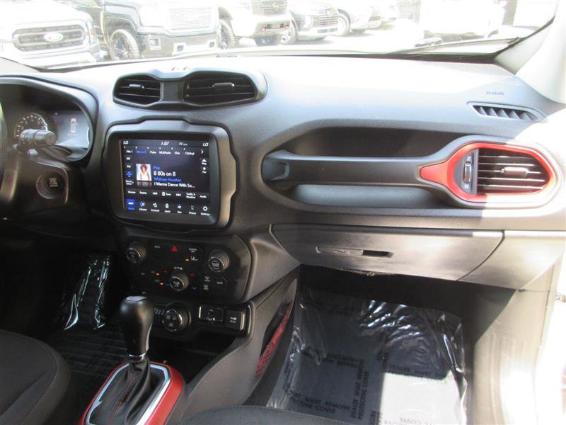 Used 2021 Jeep Renegade Trailhawk w/ Trailer Tow Group image 28