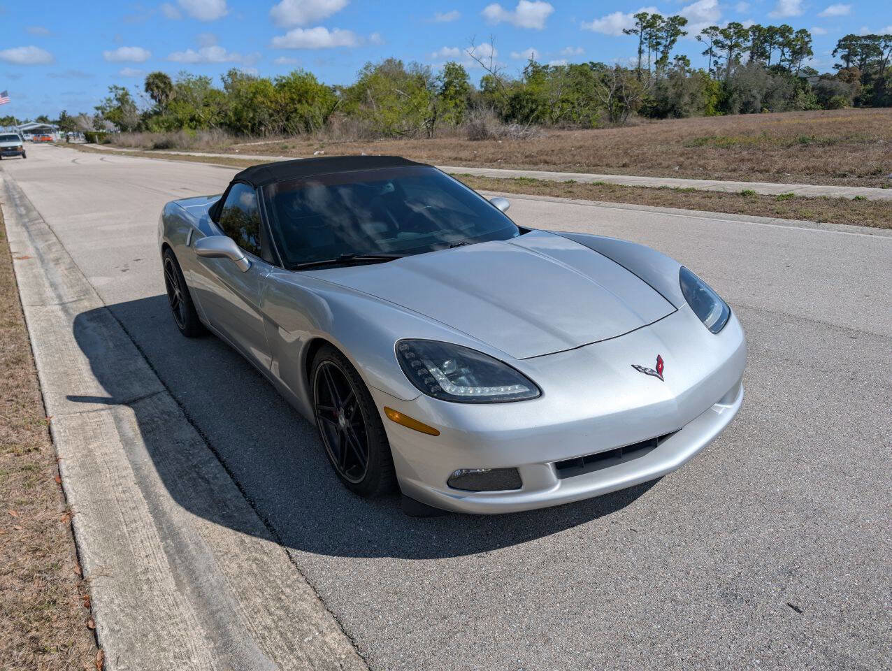 Used 2006 Chevrolet Corvette Convertible w/ Preferred Equipment Group image 4