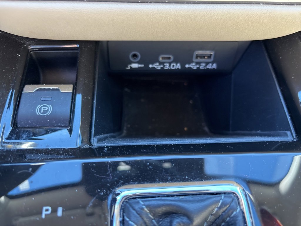 Certified 2023 Subaru Outback Limited image 18