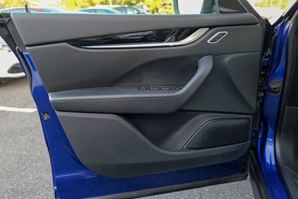 Used 2022 Maserati Levante GT image 16