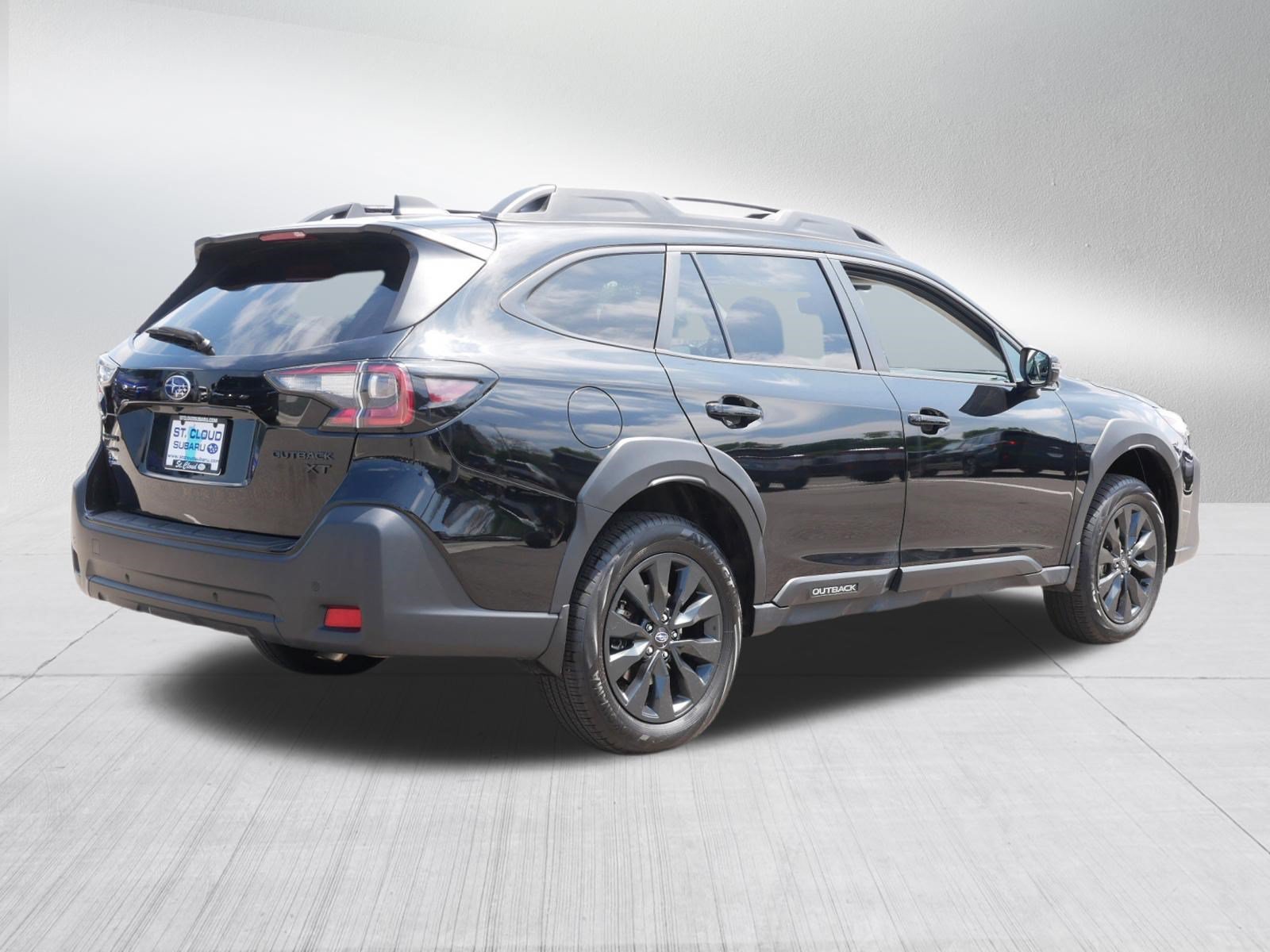Certified 2023 Subaru Outback Onyx Edition XT AWD/4WD image 7