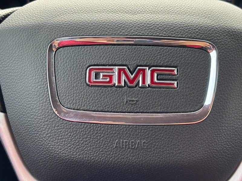 Certified 2023 GMC Acadia SLE w/ Driver Convenience Package image 20