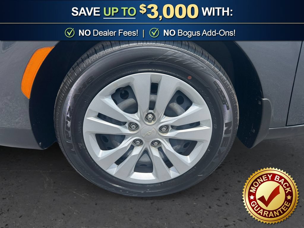 Used 2022 Kia Soul LX FWD image 13