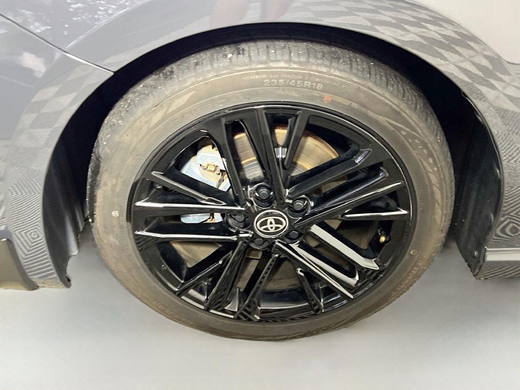 Used 2025 Toyota Camry SE FWD image 11