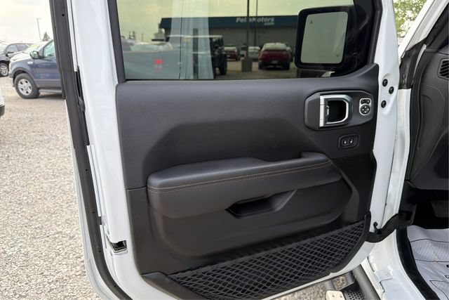 Used 2023 Jeep Wrangler Unlimited Rubicon 392 w/ Xtreme Recon 35" Tire Package AWD/4WD image 17