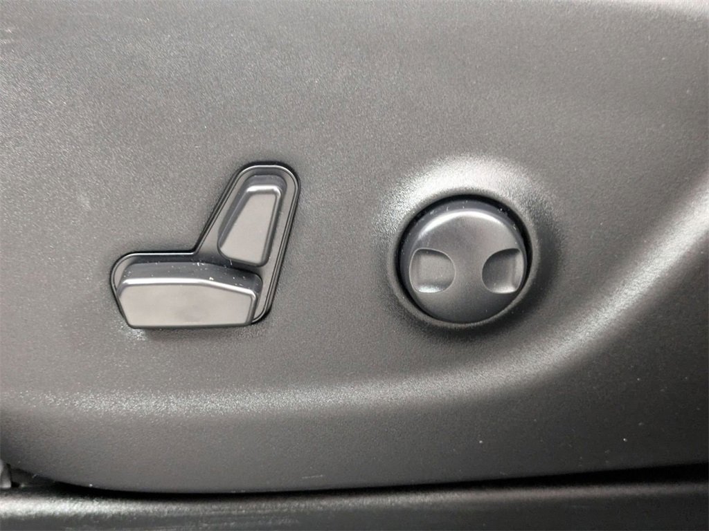 Certified 2023 Jeep Cherokee Trailhawk image 13