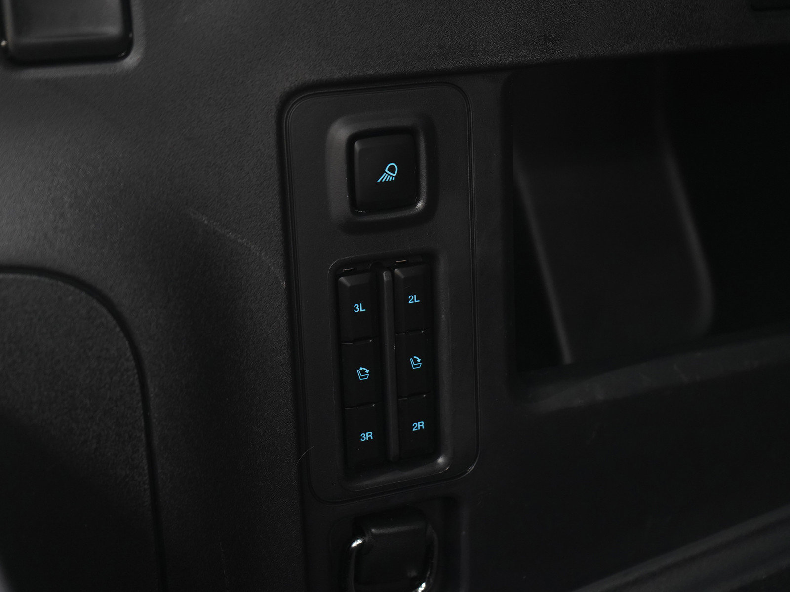 Used 2025 Ford Expedition Tremor AWD/4WD image 23