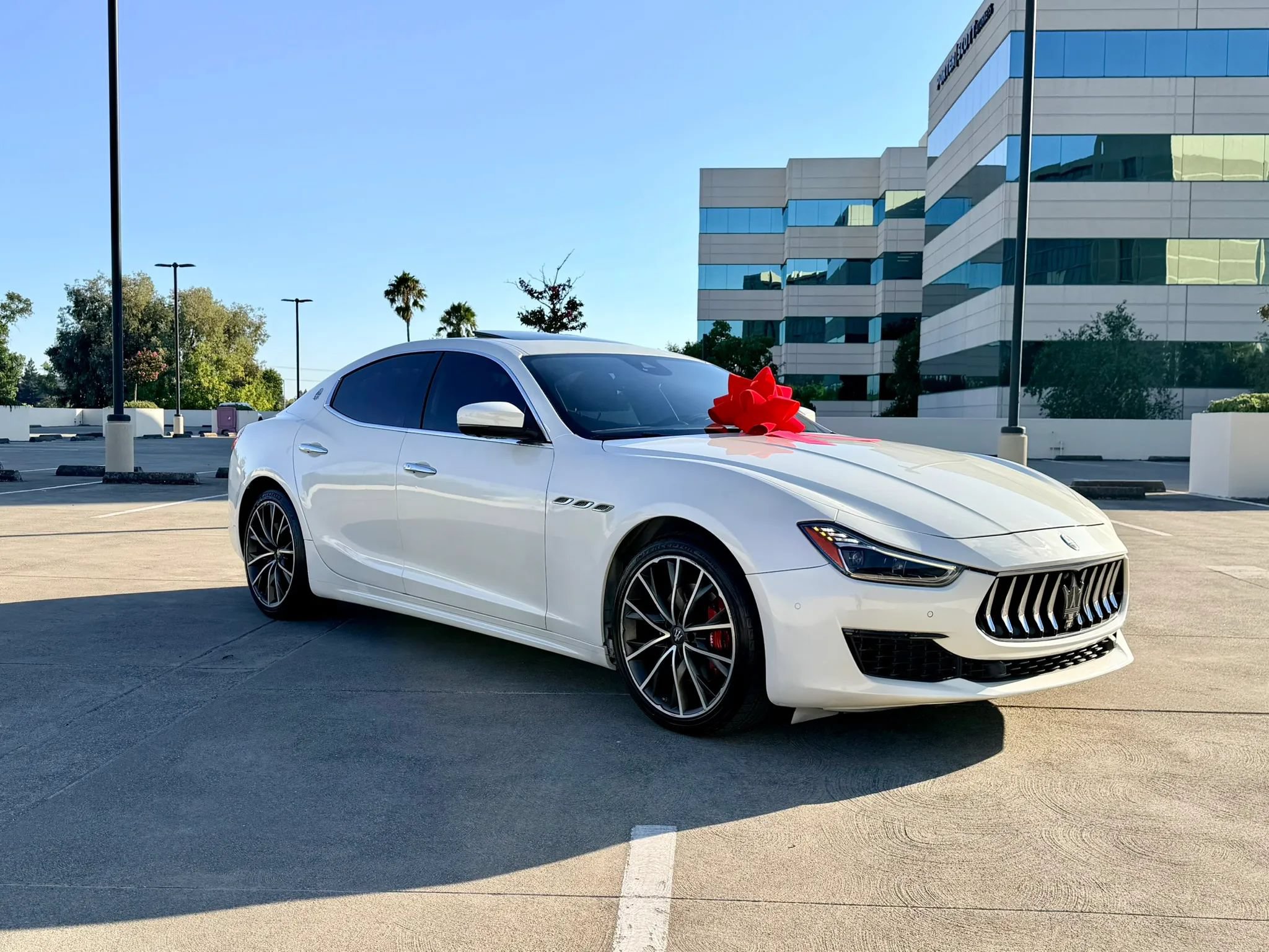 Used 2019 Maserati Ghibli GranLusso RWD image 17