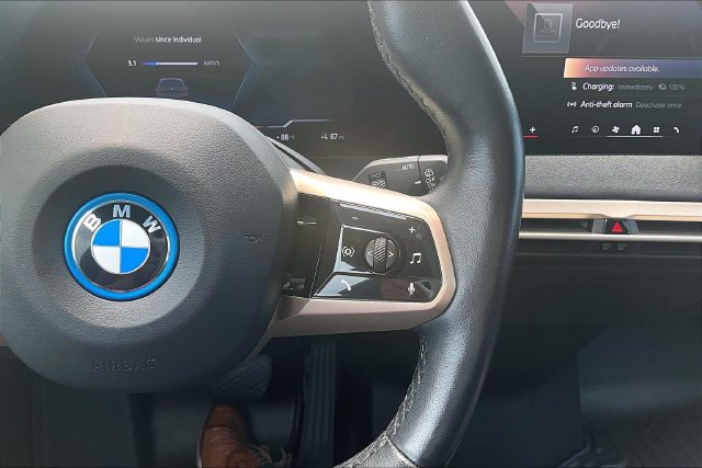 Used 2024 BMW iX xDrive50 w/ Premium Package AWD/4WD image 20