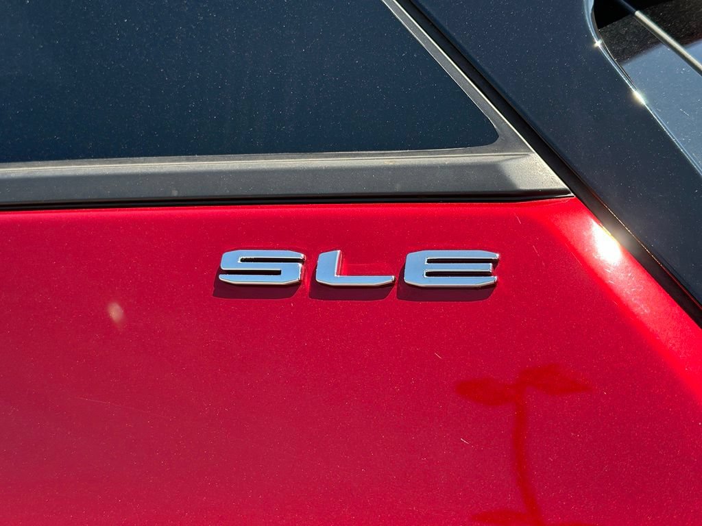 Used 2023 GMC Terrain SLE AWD/4WD image 43