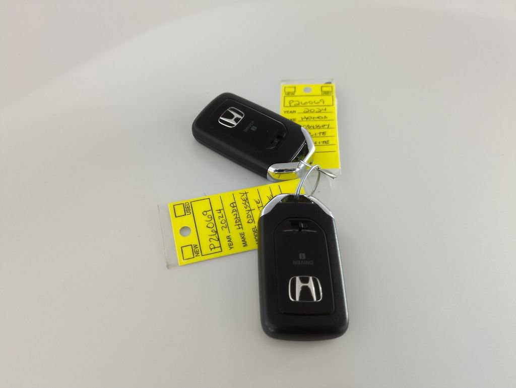 Used 2024 Honda Odyssey Elite image 33