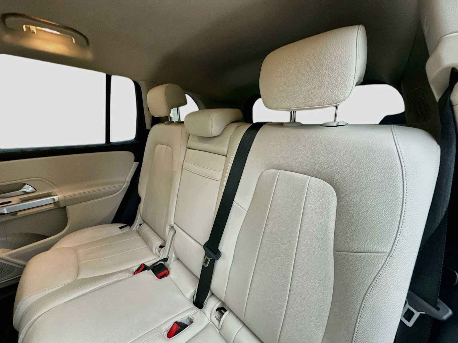 Used 2020 Mercedes-Benz GLB 250 image 23