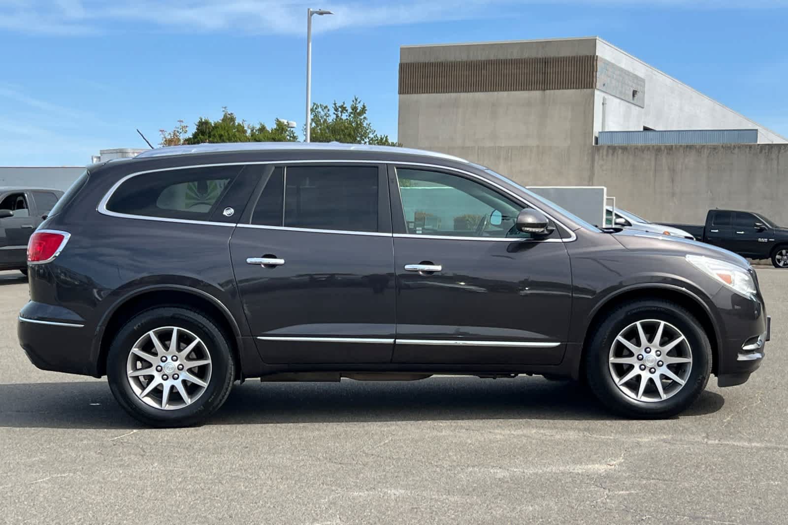 Used 2015 Buick Enclave Leather AWD/4WD image 6