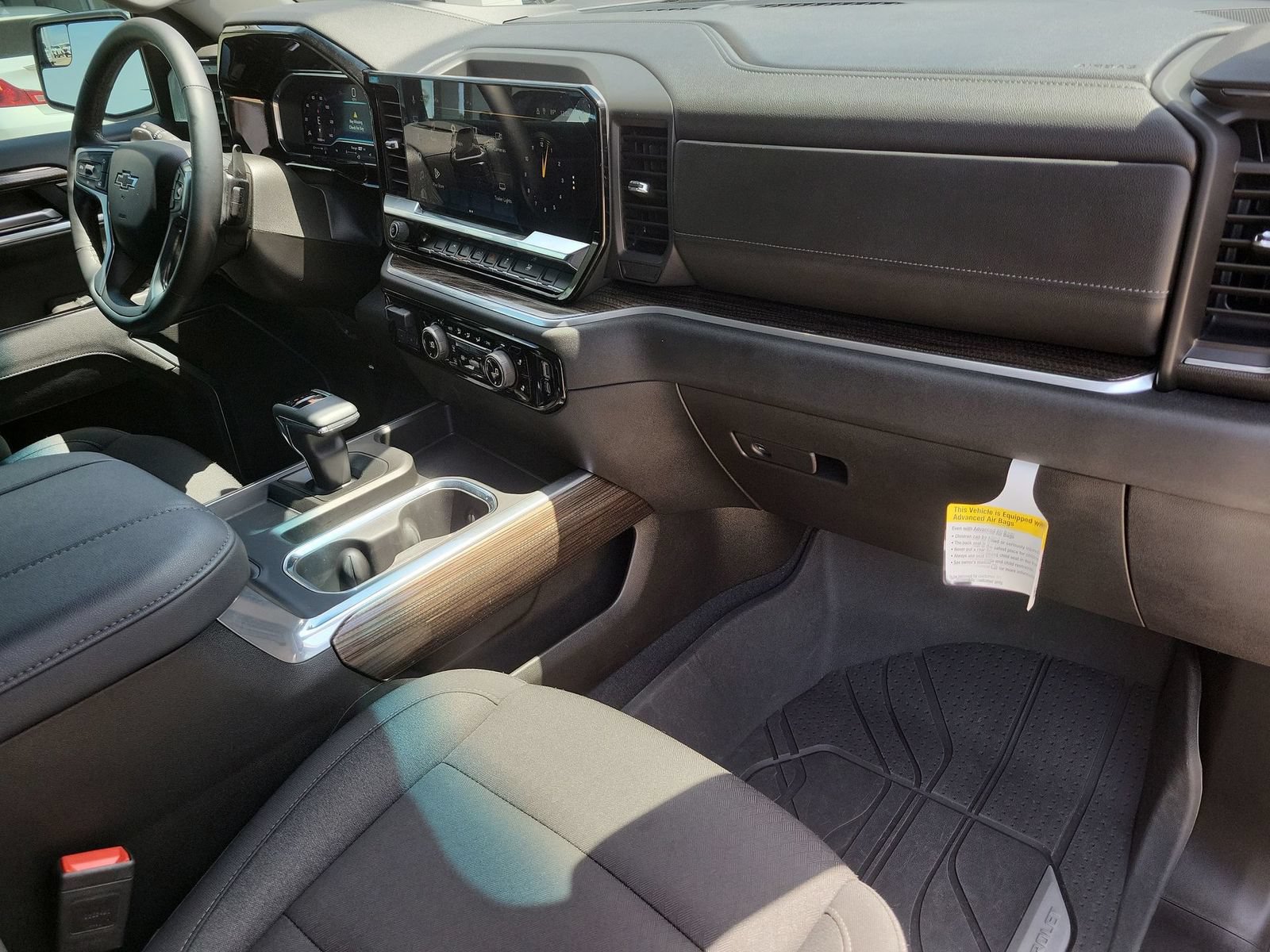 Certified 2025 Chevrolet Silverado 1500 RST w/ Rally Edition AWD/4WD image 28