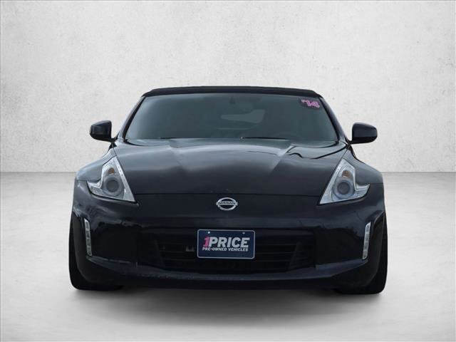 Used 2014 Nissan 370Z Touring w/ Navigation Package image 2