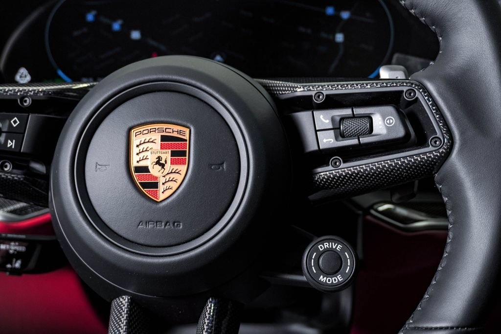 New 2026 Porsche Cayenne Coupe AWD/4WD image 19