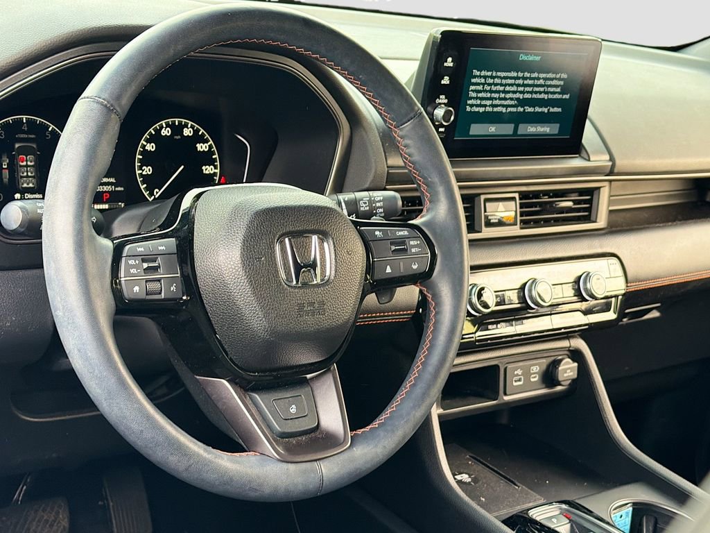 Used 2025 Honda Pilot TrailSport image 27