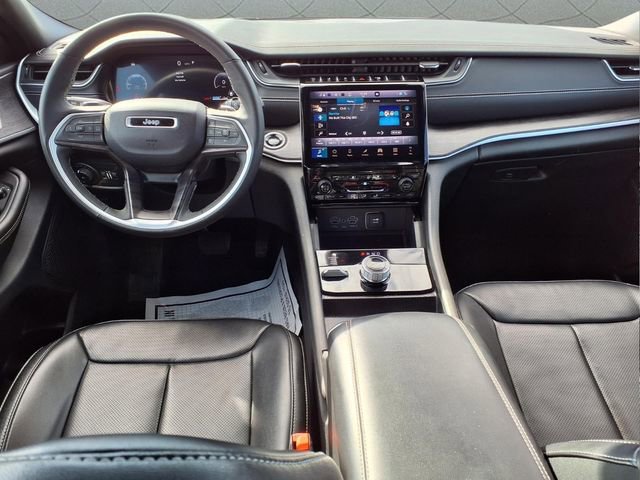 Used 2024 Jeep Grand Cherokee L Limited w/ Luxury Tech Group II image 17