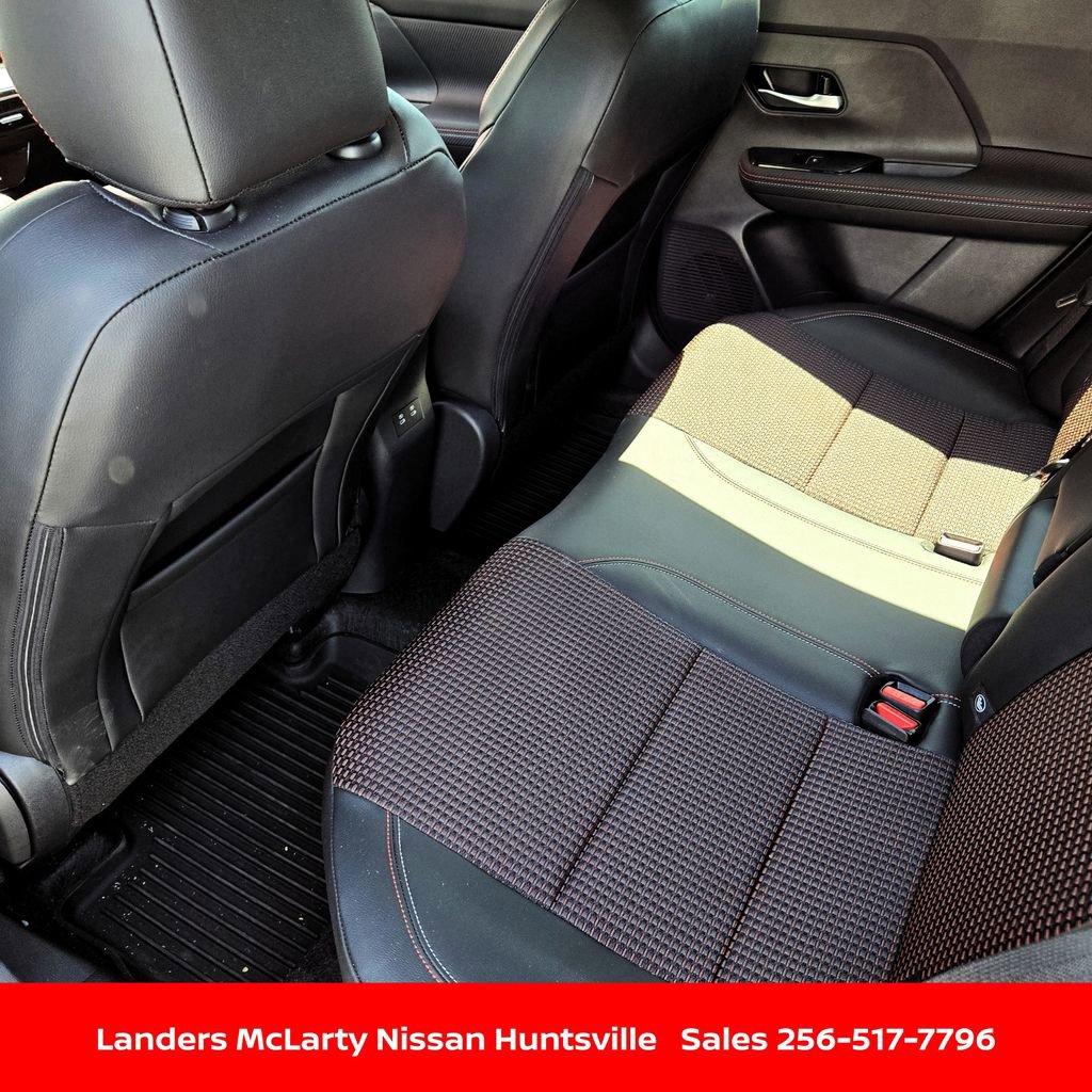 Used 2025 Nissan Kicks SR w/ Illumination Package image 14