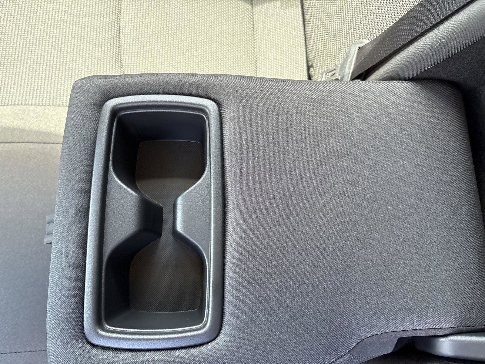 Used 2023 Toyota RAV4 LE AWD/4WD image 23