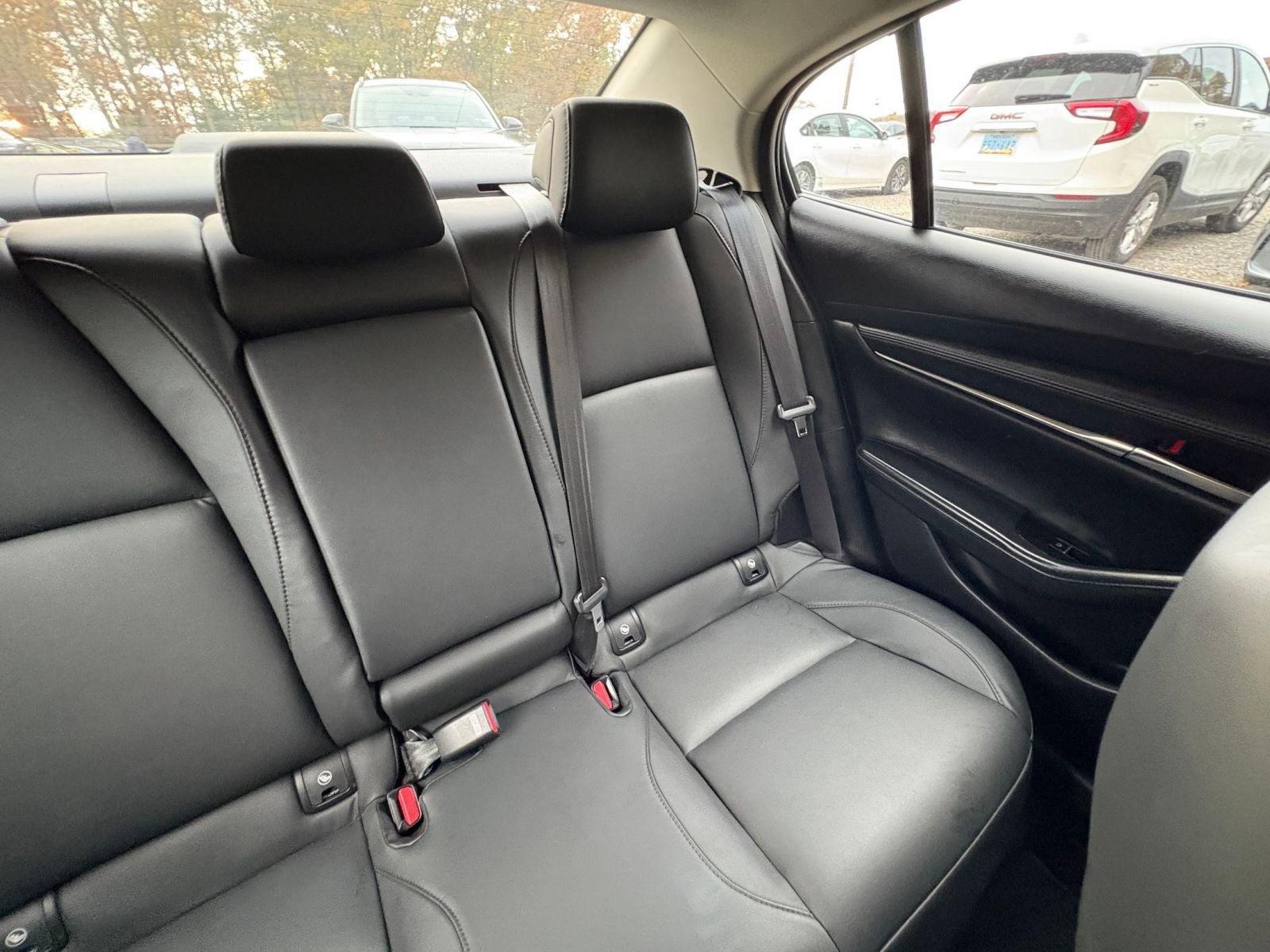 Used 2025 MAZDA MAZDA3 s image 38