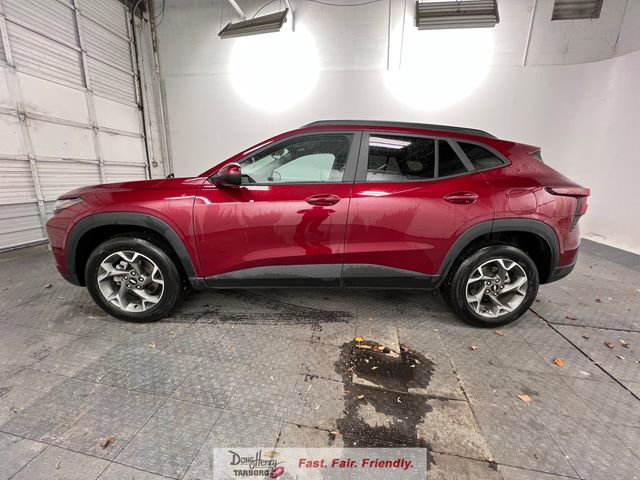 Used 2025 Chevrolet Trax LT image 5