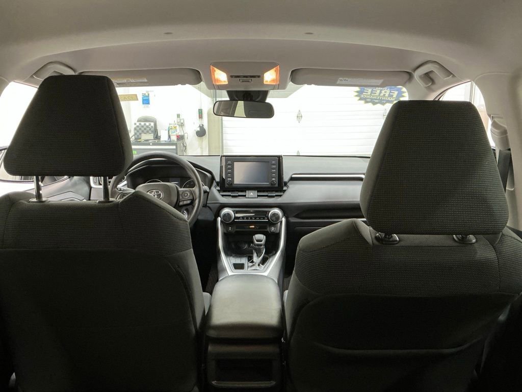 Used 2019 Toyota RAV4 LE w/ All Weather Liner Package image 27