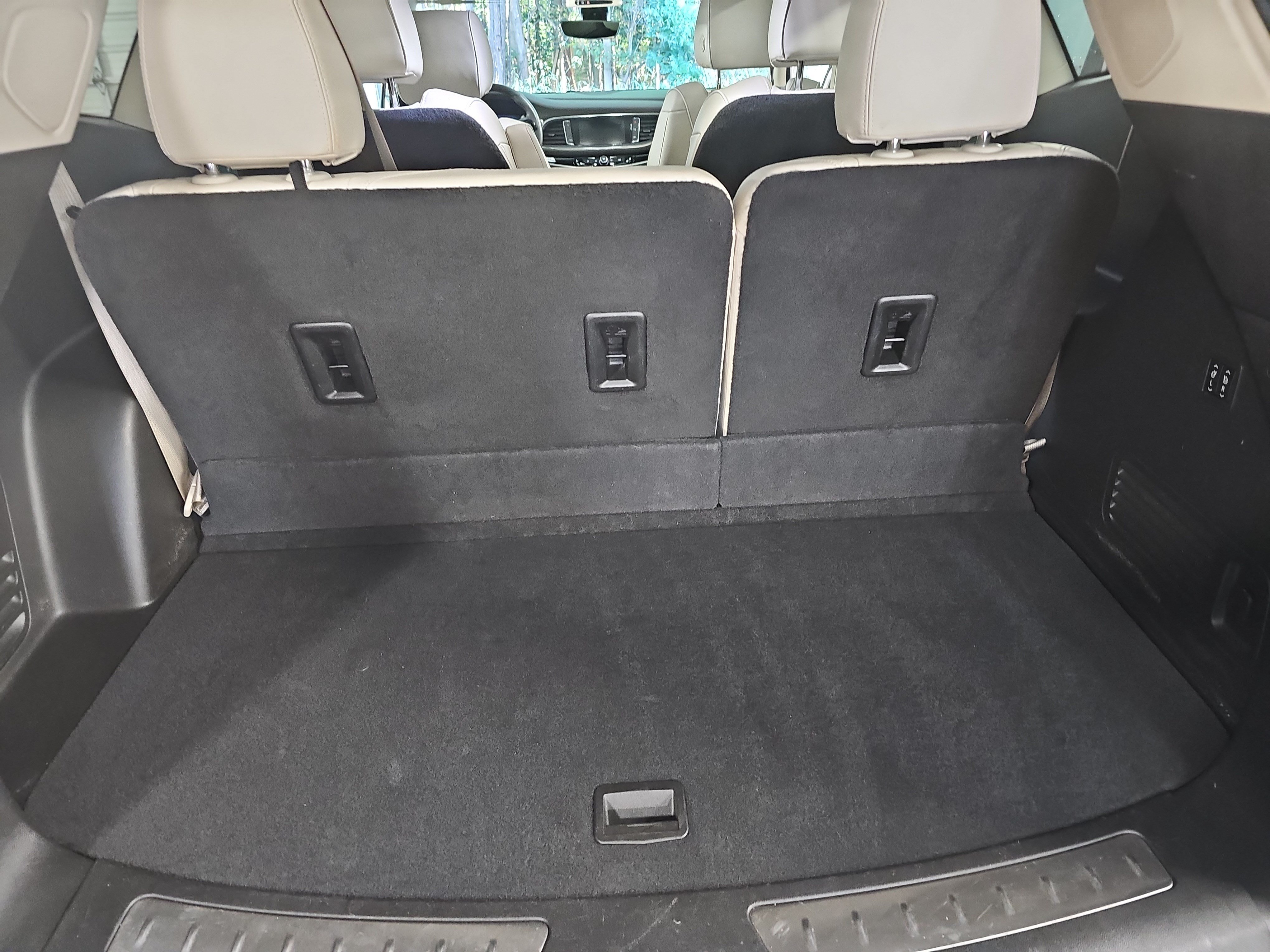 Used 2022 Buick Enclave Avenir w/ Avenir Technology Package FWD image 14