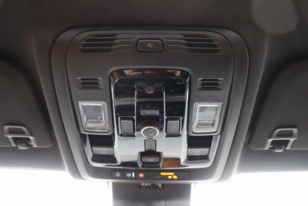 New 2026 Chevrolet Suburban Premier image 17