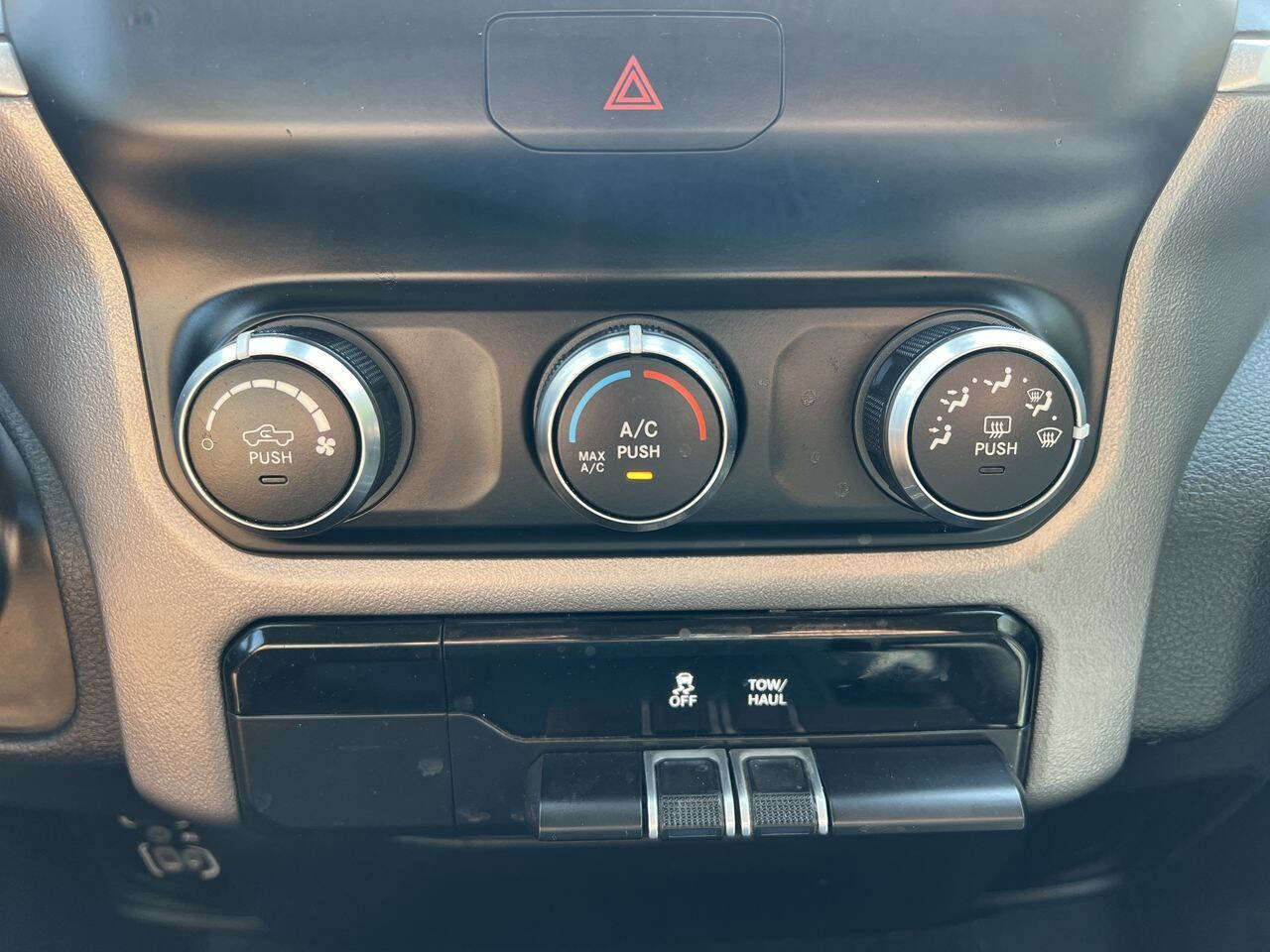 Used 2019 RAM 1500 Big Horn image 19