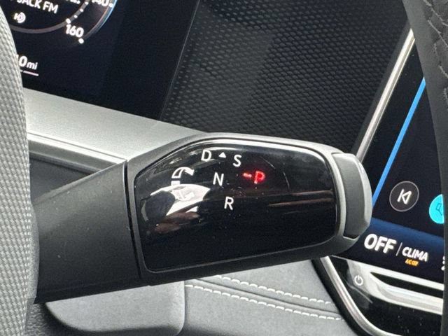 New 2026 Volkswagen Tiguan SE R-Line FWD image 15