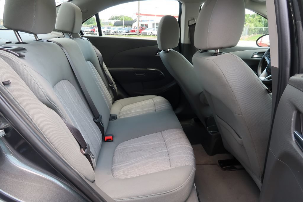 Used 2019 Chevrolet Sonic LT FWD image 7