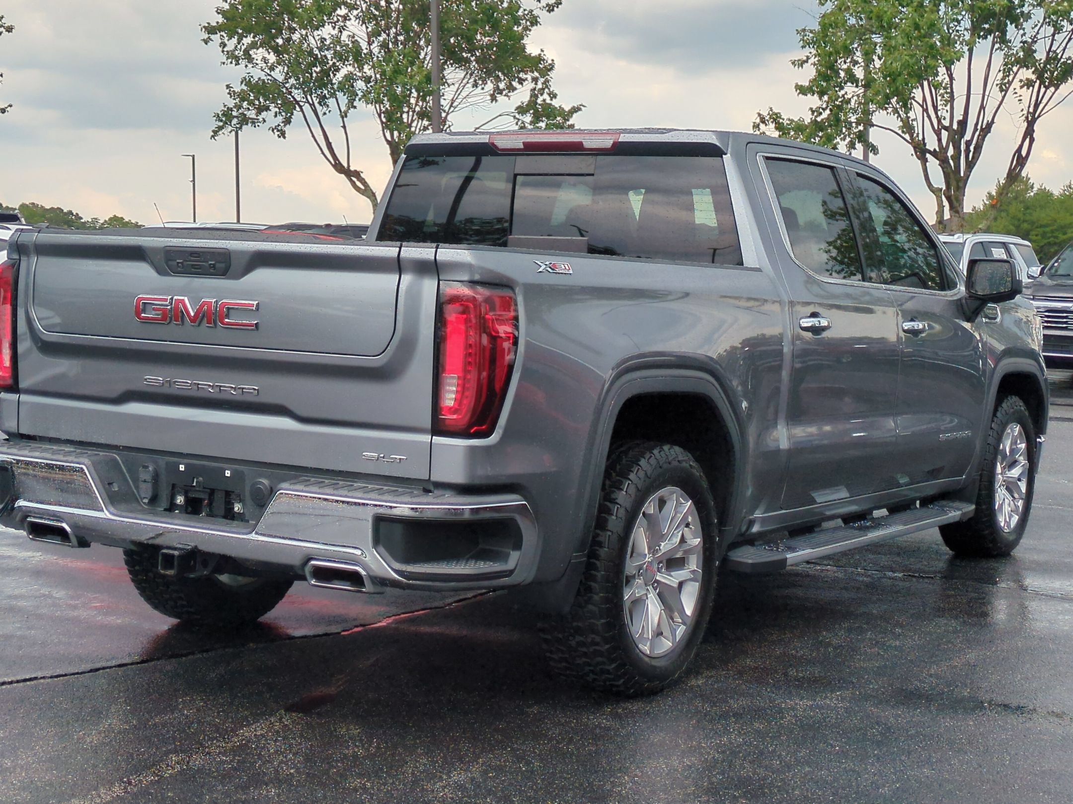 Used 2021 GMC Sierra 1500 SLT w/ SLT Premium Package AWD/4WD image 10