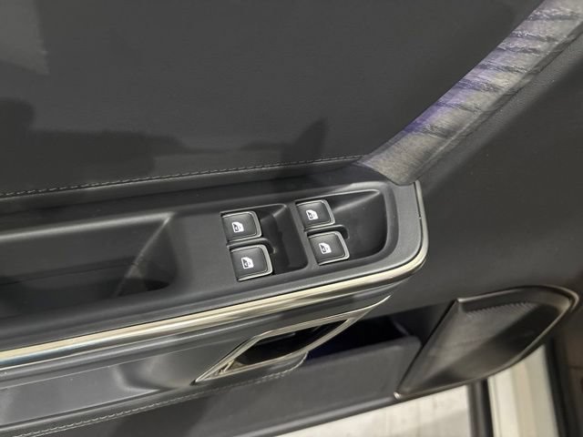 Used 2023 Rivian R1T Adventure AWD/4WD image 15