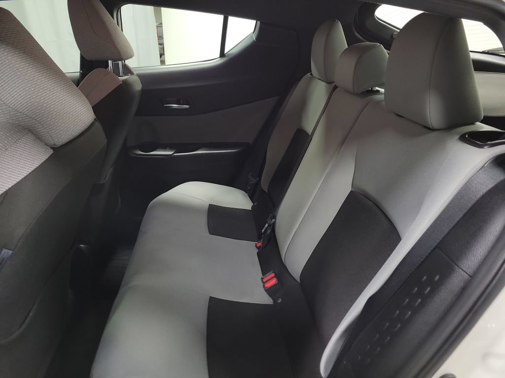 Used 2019 Toyota C-HR XLE FWD image 29