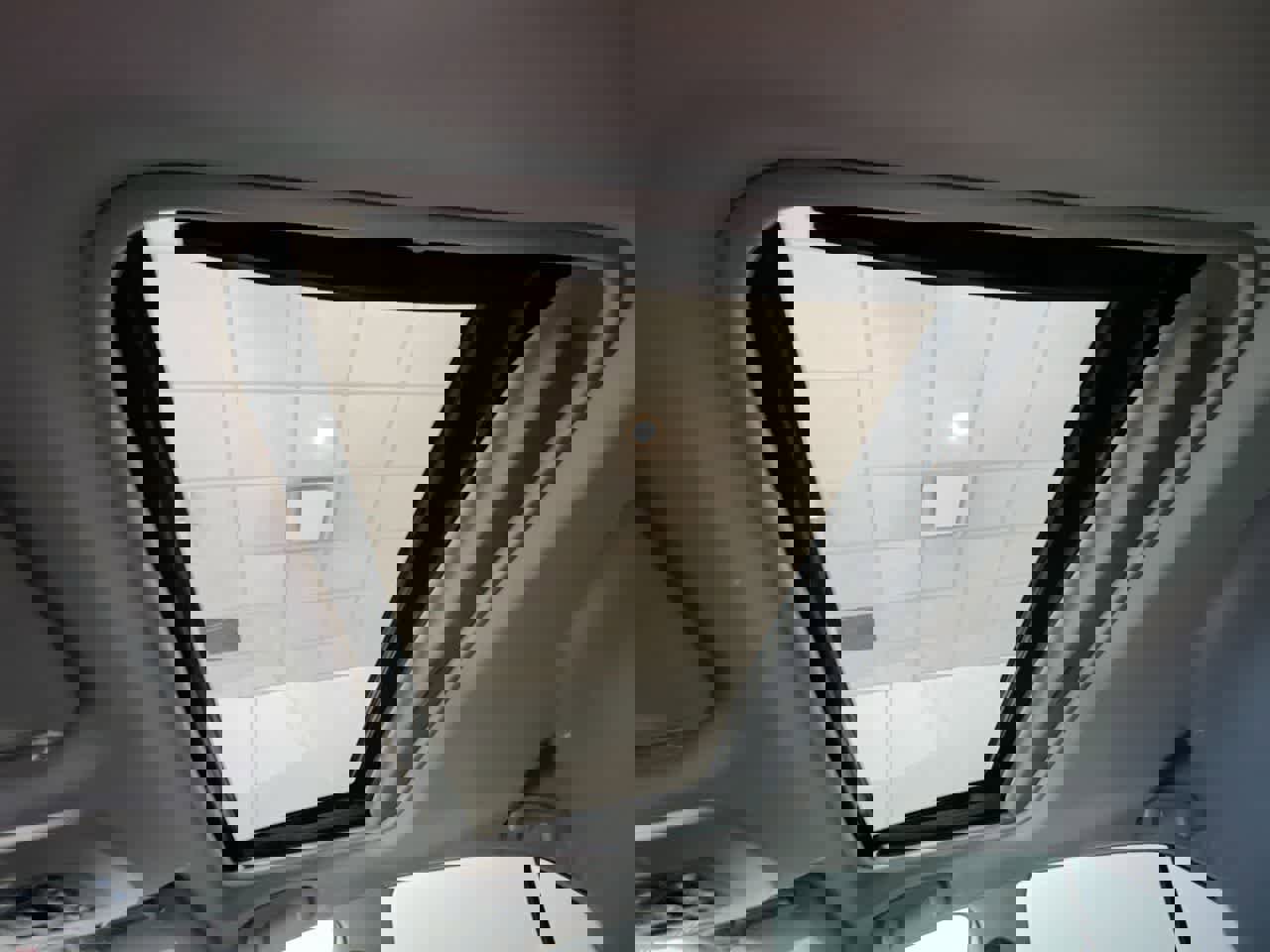 Used 2020 Toyota Camry SE w/ Sunroof Package image 22