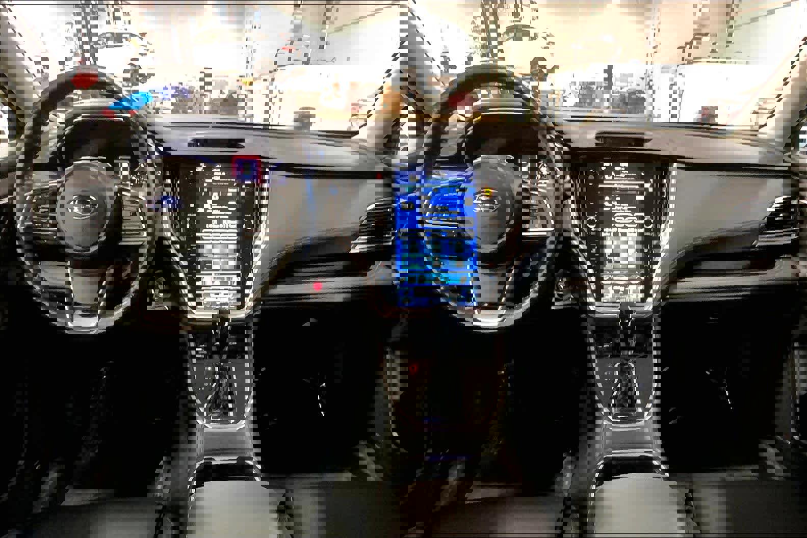 Used 2023 Subaru Outback Limited image 17