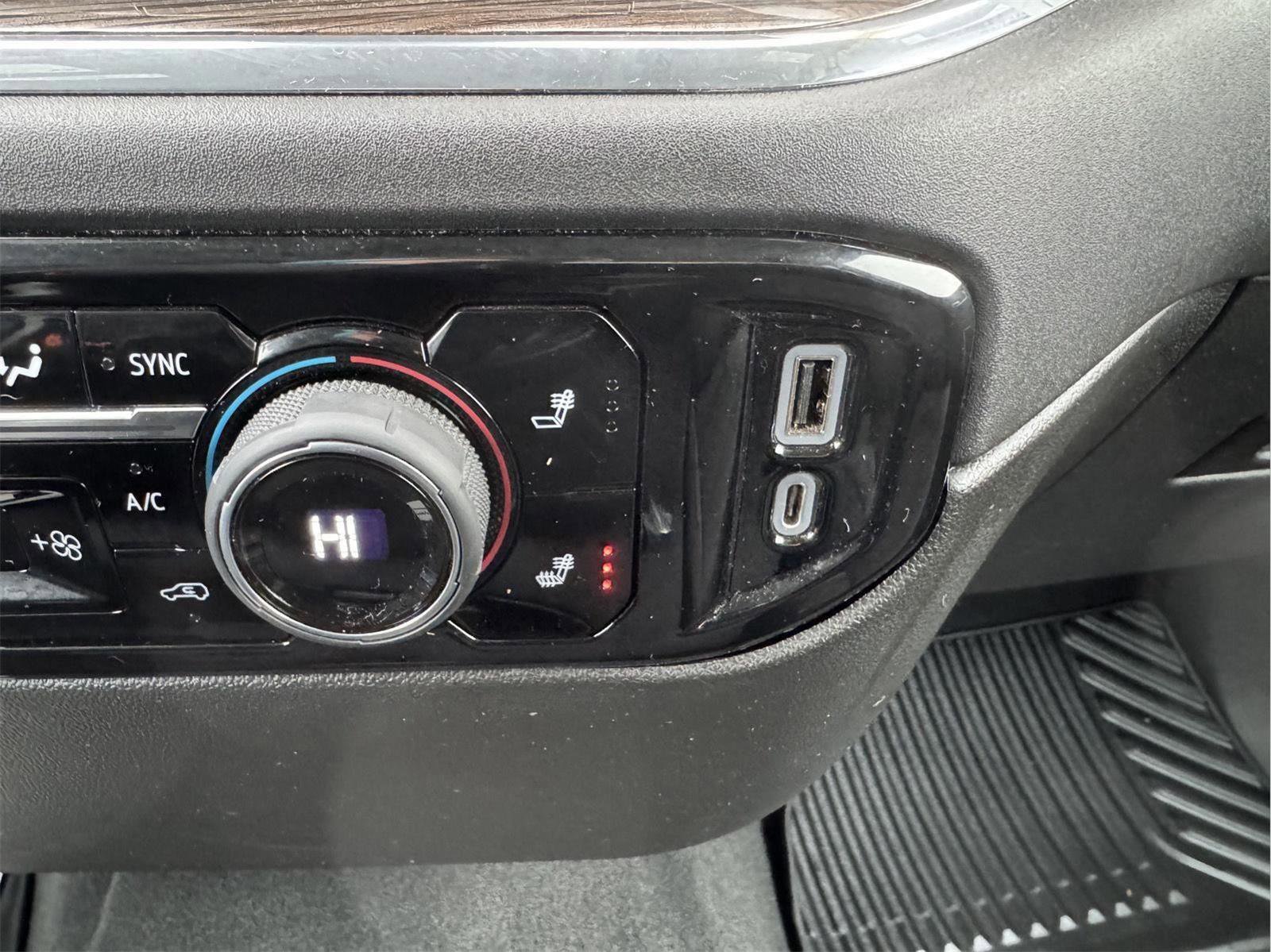 Used 2023 Chevrolet Silverado 1500 LT image 21