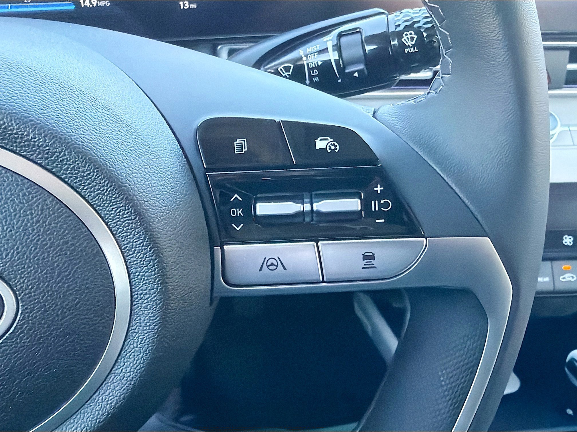 New 2026 Hyundai Elantra Limited image 37