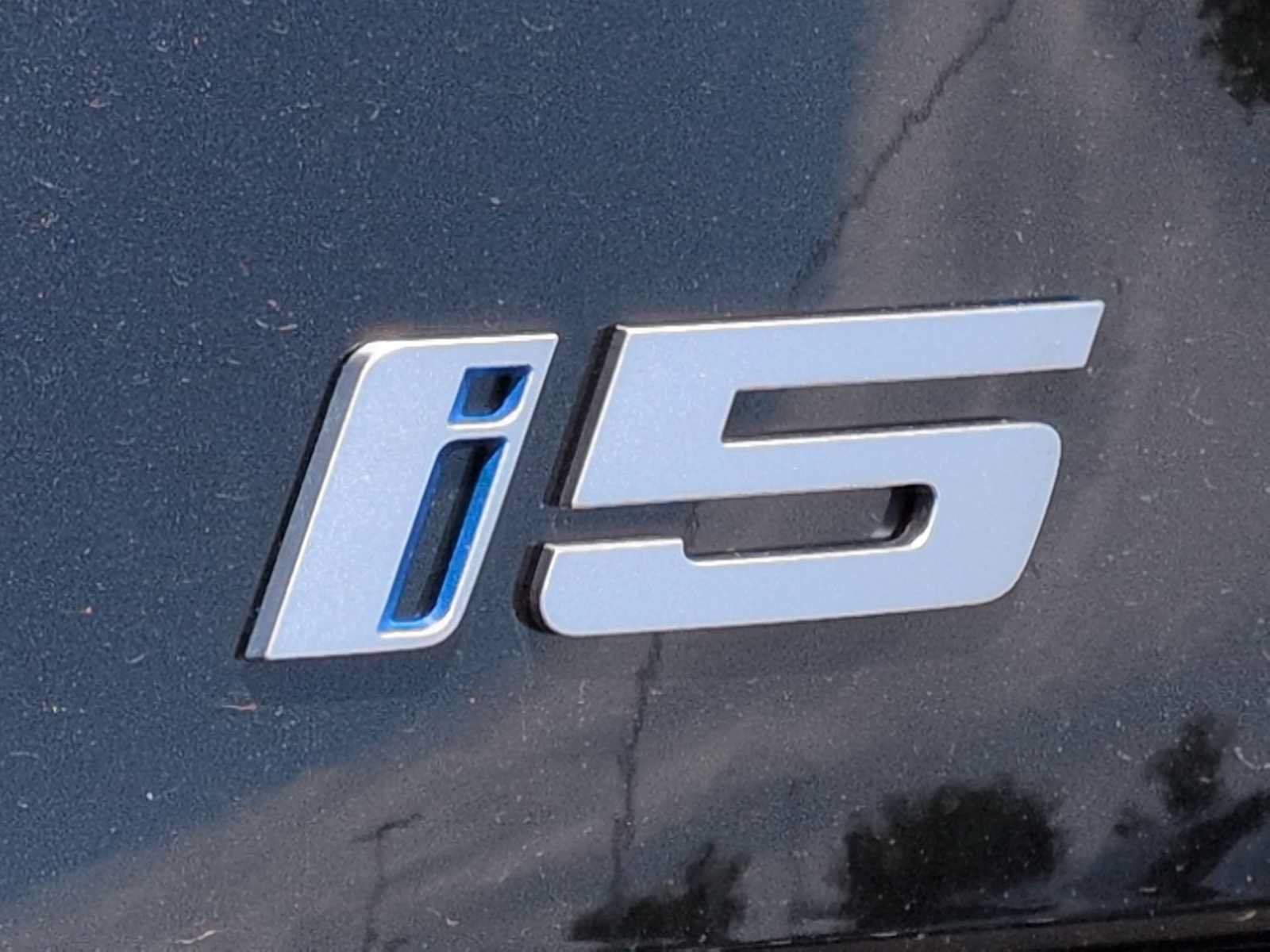 New 2026 BMW i5 w/ Executive Package AWD/4WD image 13