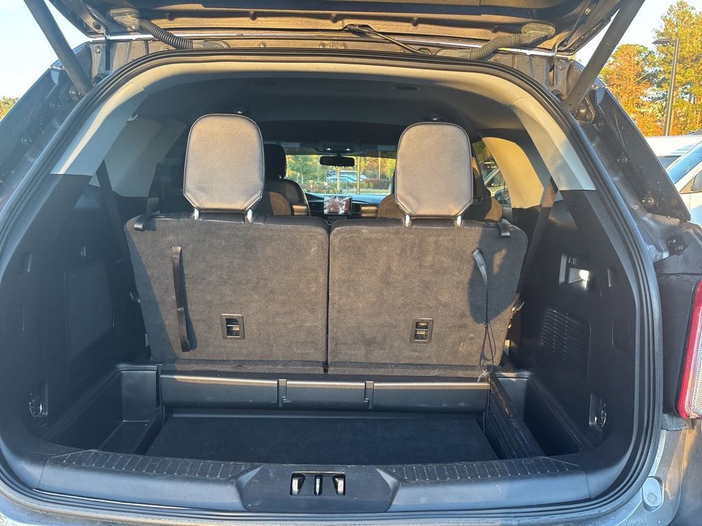 Used 2022 Ford Explorer Limited RWD image 11