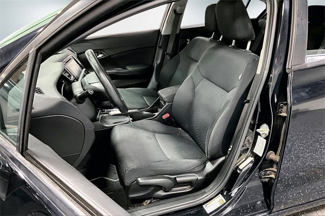 Used 2015 Honda Civic SE image 17