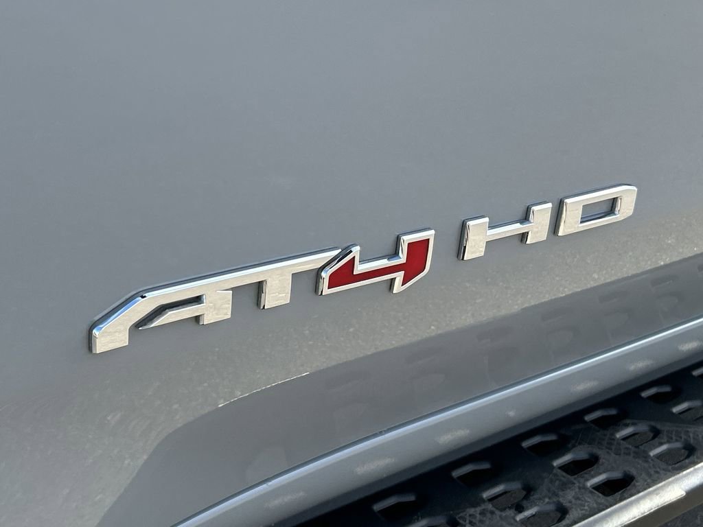 Used 2025 GMC Sierra 2500 AT4 w/ Technology Package image 31