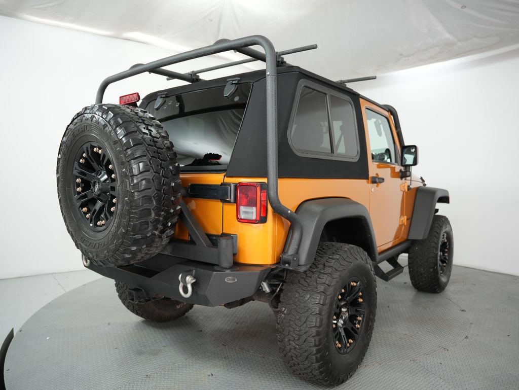 Used 2014 Jeep Wrangler Rubicon w/ Power Convenience Group AWD/4WD image 9